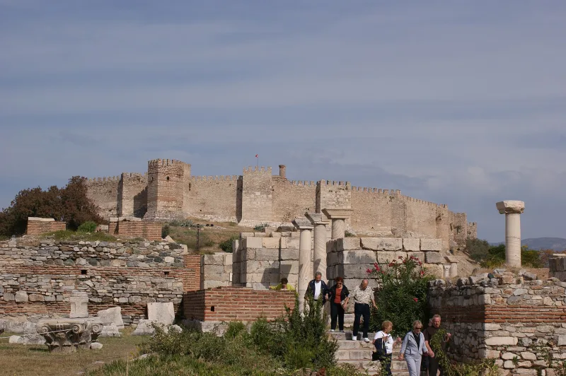 아야술룩 언덕 — 에페소스 인근의 요한 성당과 요새