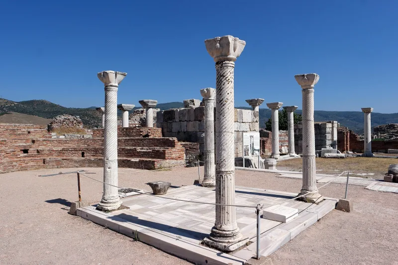 Der Hügel von Ayasuluk – die Johannesbasilika und die Festung bei Ephesos