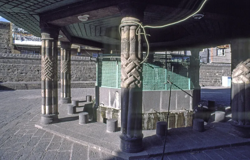 디야르바크르의 베흐람 파시 모스크 — 16세기 시난의 걸작