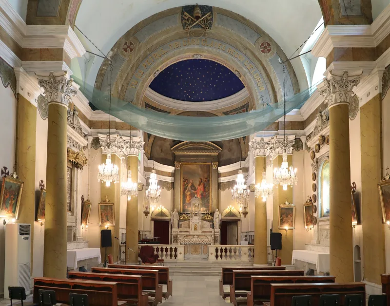 Die Kirche St. Peter und Paul, Istanbul – Ein Rundgang durch die Galata-Kirche