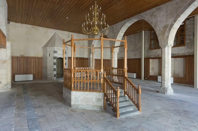 가지안테프의 유대교 회당 — 역사와 2012년 복원