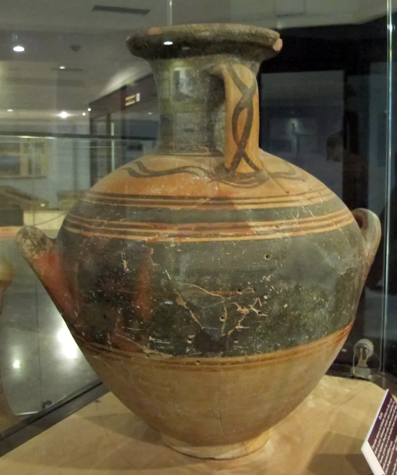 리만테페 — 우르라에 위치한 에게해의 선사 시대 항구