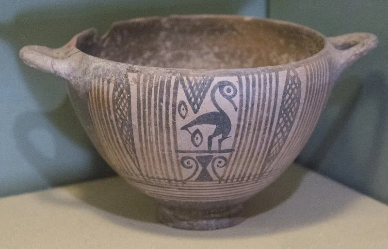 밀라스 박물관 — Milas Müzesi: 한 전시실에서 만나는 카리아