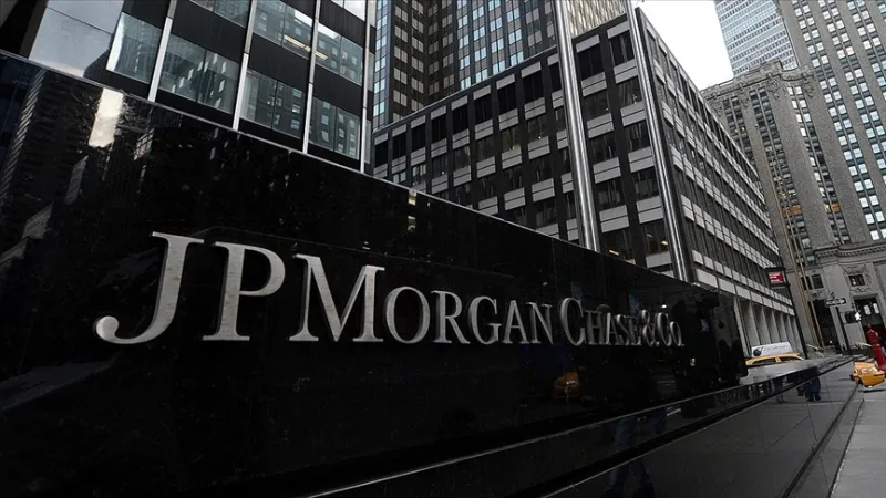 El BCE multa a JPMorgan con 12,2 millones de euros por 