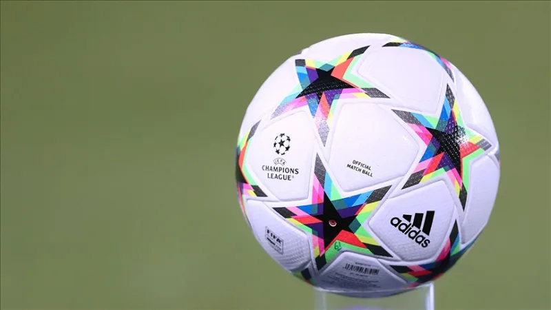 La demande des clubs de Premier League visant à élargir leurs effectifs n'a pas été acceptée par l'UEFA