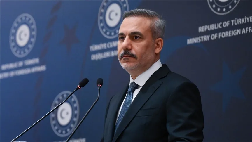 フィダン外相は、イランおよびエジプトの外相ら、ならびに米国の当局者と電話会談を行った