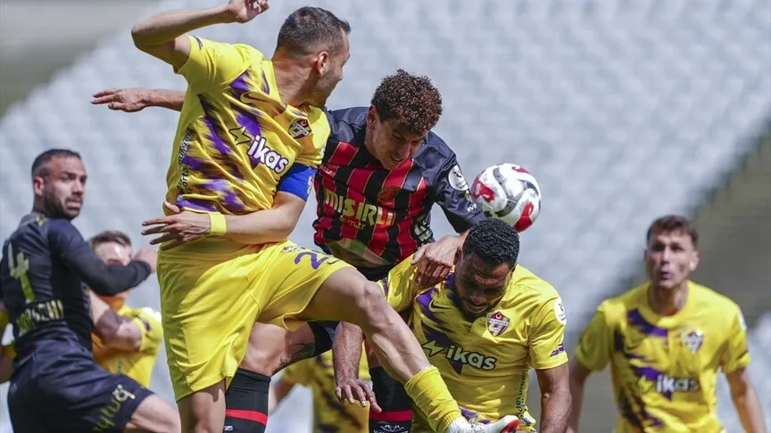 Eyüpspor a battu Fatih Karagümrük 2-1