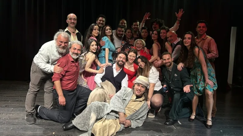 El musical «Fosforlu Cevriye» vuelve a los escenarios