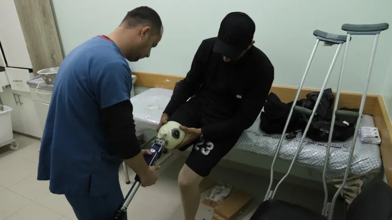 À Gaza, sous le blocus israélien, les Palestiniens attendent des mois avant de pouvoir obtenir une prothèse
