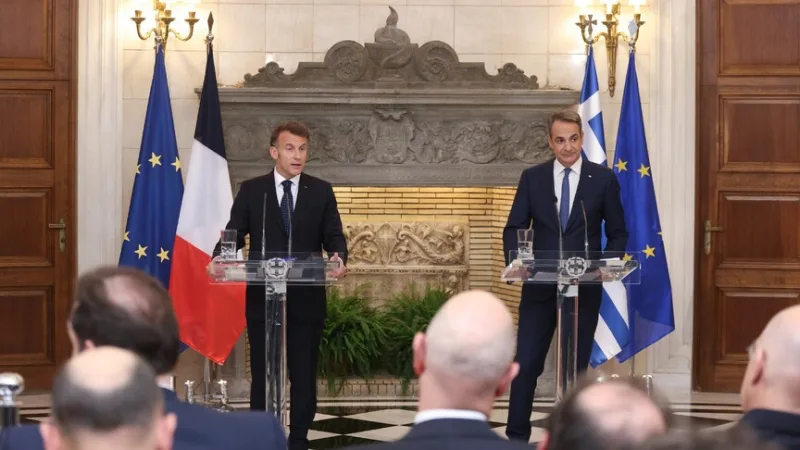 Historia Izoldy i Tristana: co kryje się za zbliżeniem Francji i Grecji?